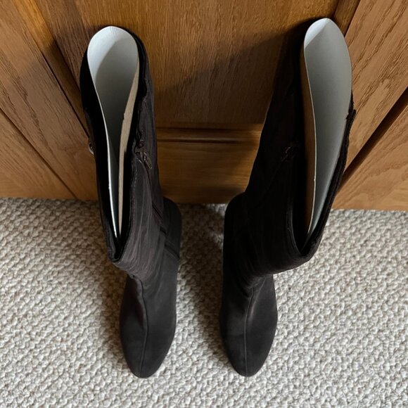 LA CANADIENNE -- Mazy Waterproof Boots-Moka Suede -- Like New - Picture 6 of 12